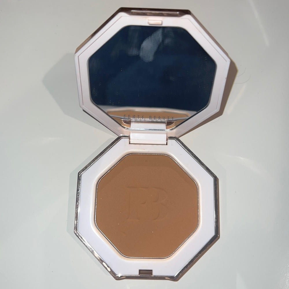Fenty Beauty Bronzer